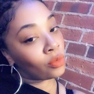 Meet your Posher, Stacey